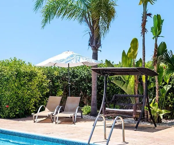 Villa Cassia By Ezoria Coral Bay