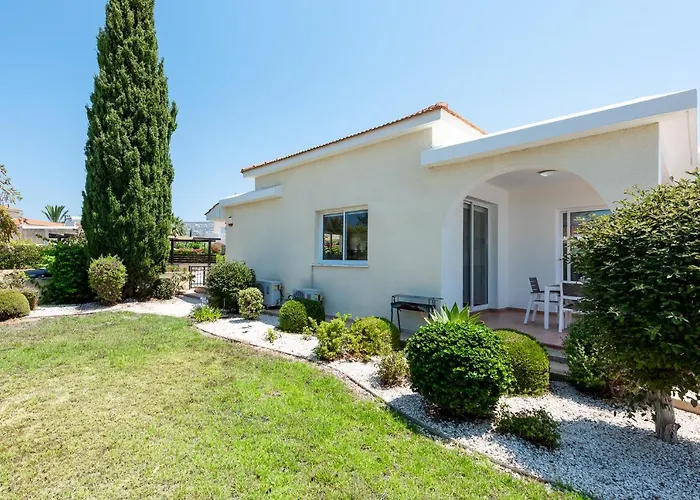 Villa Cassia By Ezoria Coral Bay