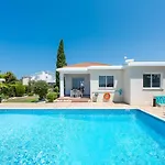 Villa Cassia By Ezoria