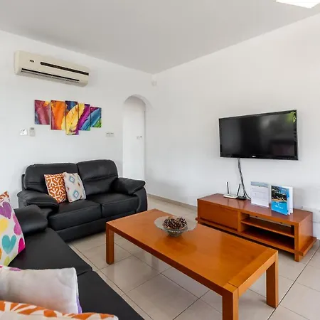 Cassia By Ezoria فيلة