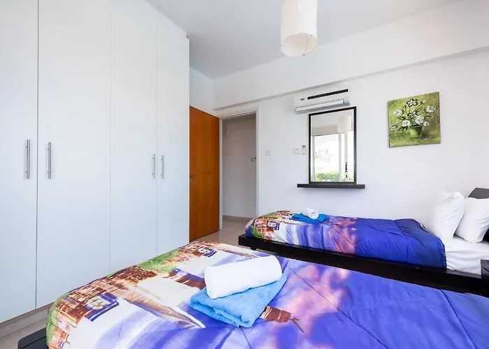 Cassia By Ezoria Vila